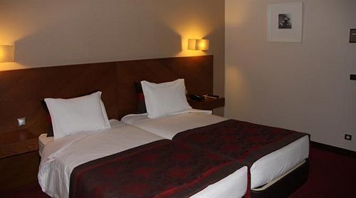 Dighton Hotel
